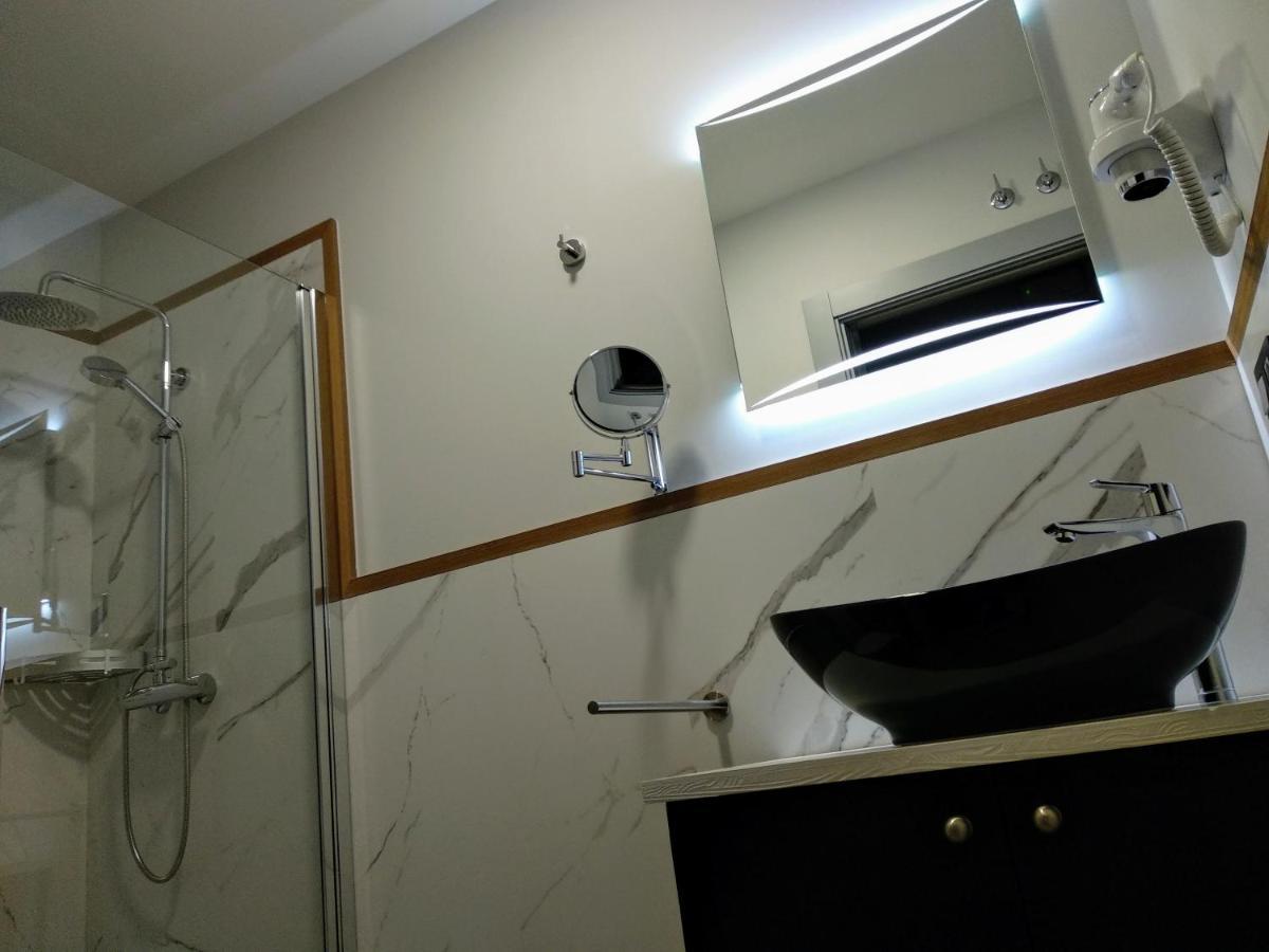 Hostal Canton Plaza Hospital de Orbigo Ngoại thất bức ảnh